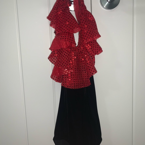Dance Costume - Picture 1 of 7